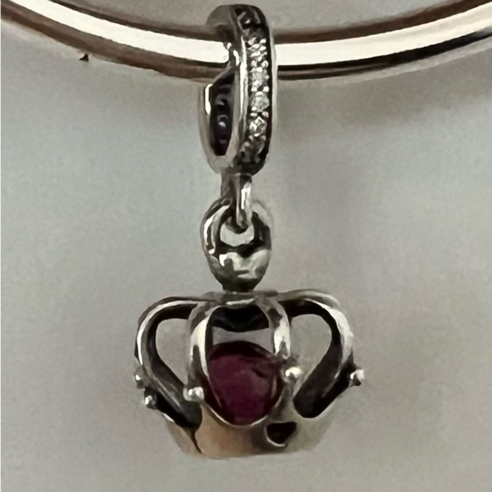 Pandora crown charm